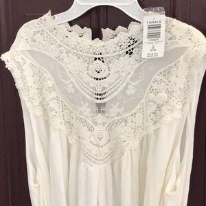 NWT  Torrid White Crochet Lace Yoke Bohemian Dress size 2x